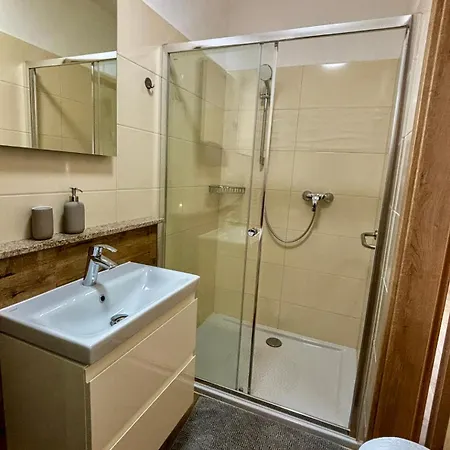 Apartment Tatry Panorama Jacuzzi & Sauna *
